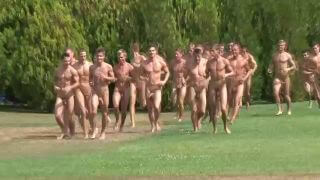 jeunes gays nus running
